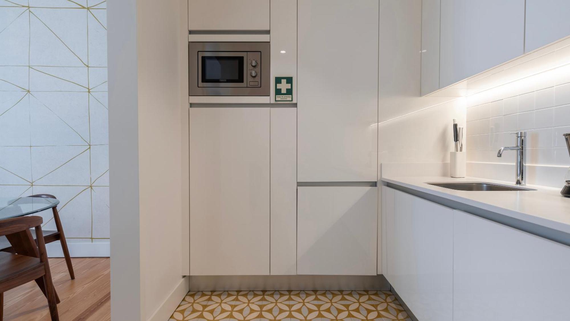 Downtown Sleek Apartment By Lovelystay Lisabona Exterior foto